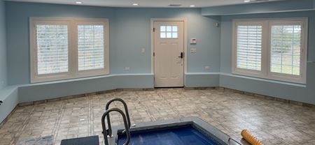 Hunter Douglas 3 1/2 Louver Plantation Shutters with Hidden Tilt Levers in Englewood, NJ Thumbnail